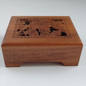 Vintage Lasercraft Small Wooden Wind Up Music Box